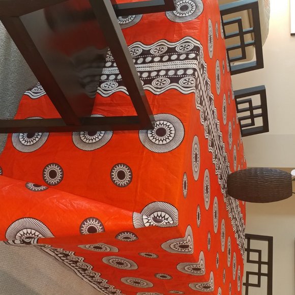 Transcontinental Tablecloth - Picture 3 of 6